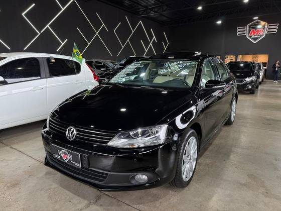 VOLKSWAGEN JETTA 2.0 COMFORTLINE FLEX 4P TIPTRONIC VOLKSWAGEN JETTA 2.0 COMFORTLINE FLEX 4P TIPTRONIC